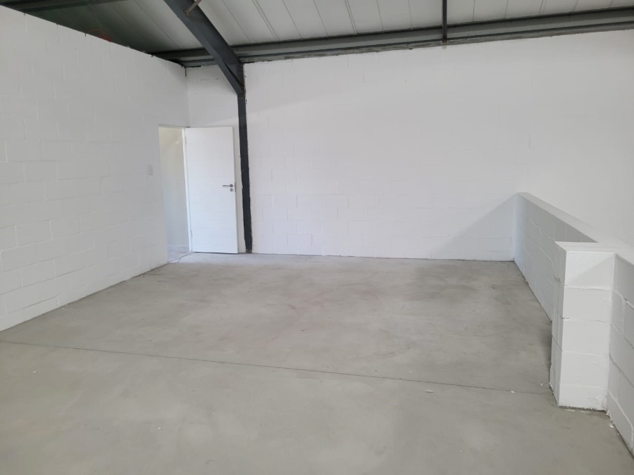To Let commercial Property for Rent in Killarney Gardens Western Cape
